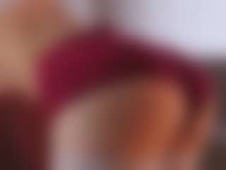Live cam show with Ruby - Brown Hair on Camsoda