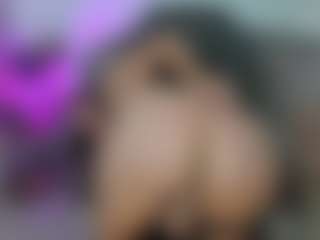 Live cam show with sienna-luxor - Teen (18+) on TeamSkeetLive
