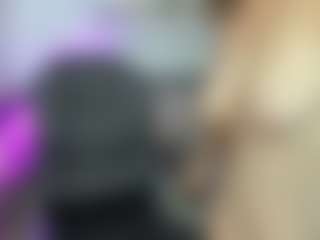 Live cam show with sienna-luxor - Erotic Dance on SxyPornLive