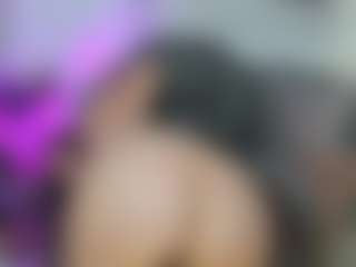 Live cam show with sienna-luxor - Camel Toe on Cam Slut