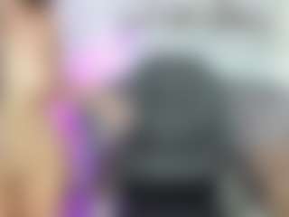 Live cam show with sienna-luxor - Cock Rating on milfzrlive.com