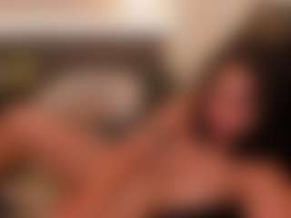 Live cam show with sienna-luxor - Ahegao on Camsoda