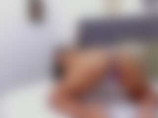 Live cam show with silvanadelatorree - Gagging on Camsoda