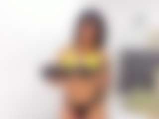 Live cam show with silvanadelatorree - Gagging on Uber Horny