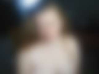 Live cam show with texasbombshell42069 - Drinking on AdultVida.com