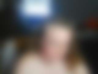 Live cam show with texasbombshell42069 - Teen (18+) on AdultVida.com