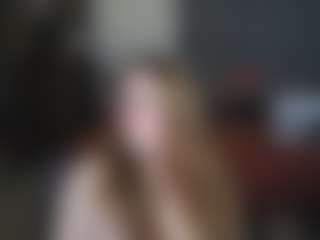 Live cam show with texasbombshell42069 - Young Adult on Hubzter Live