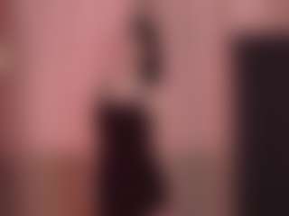 Live cam show with UmbraElyon - Green Eyes on camwithhim.com