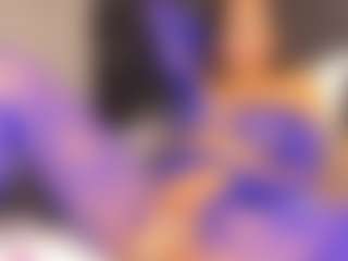 Live cam show with Amara-Rosseee - Striptease on camtv