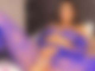 Live cam show with Amara-Rosseee - Body Massage on PervPlay.com