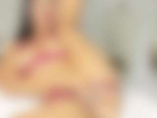 Amara-Rosseee's Live Sex Cam Show