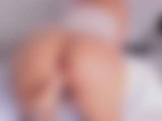 Amara-Rosseee's Live Sex Cam Show