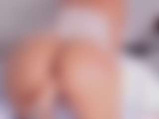 Amara-Rosseee's Live Sex Cam Show