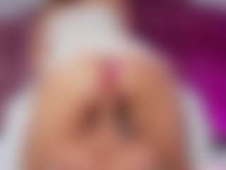 Amara-Rosseee's Live Sex Cam Show
