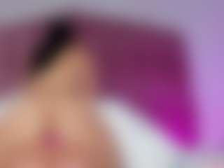 Live cam show with Amara-Rosseee - White on Livezox | colombia