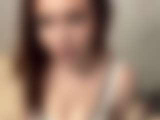 Live cam show with AnnemarieHolderby - Green Eyes on fapnchat