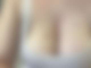 Live cam show with AnnemarieHolderby - Granny on Camsoda