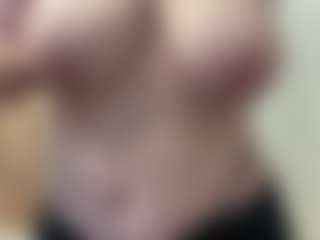 AnnemarieHolderby's Live Sex Cam Show