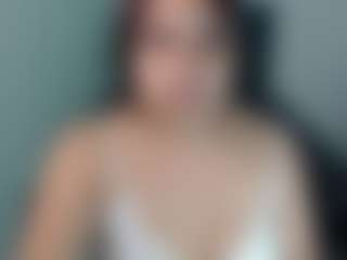 Live cam show with candymorena69 - Blue Eyes on fapnchat
