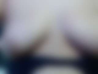 candymorena69's Live Sex Cam Show