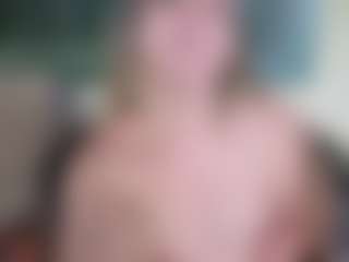 Live cam show with Dionekiss - Fuck Machine on Latina Girls