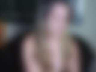 Live cam show with Dionekiss - Fuck Machine on dropp.cam