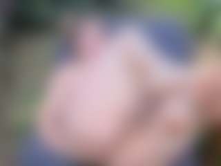 Live cam show with Dionekiss - Fuck Machine on 1on1-livenow