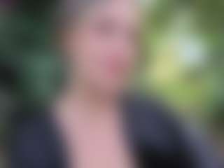 Live cam show with Dionekiss - Body Massage on friskycurves.com