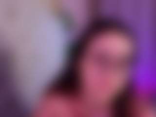 Live cam show with KaraParsons - Massage on UwU Esports