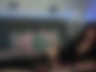 Kira-Moonnn's Live Sex Cam Show