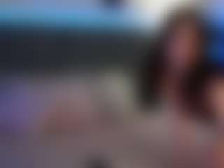 Live cam show with Kira-Moonnn - Green Eyes on Camsoda