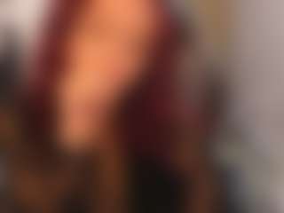 Live cam show with LAURA - Flashing on Camsoda