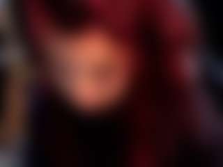 Live cam show with LAURA - Nature on Camming Site