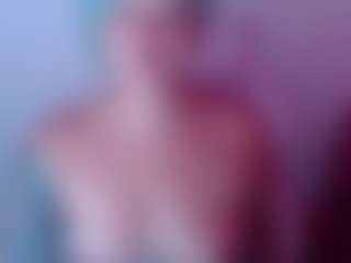 Live cam show with Yuno - White on Camsoda | colombia