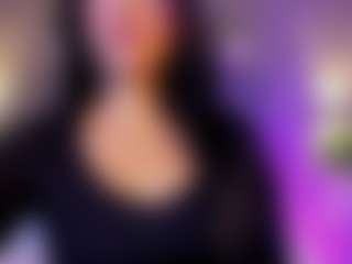 Live cam show with Luna Celeste - Thin on TeamSkeetLive