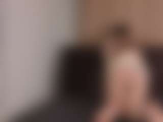 Live cam show with LyriaVespera - Upskirt on AdultVida.com