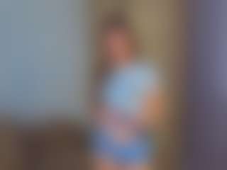 Live cam show with LyriaVespera - Thin on Camsoda