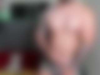 Live cam show with marllon123strong - Handjob on Gym Cam Girls