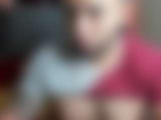 Live cam show with marllon123strong - White on Milfs Live | colombia