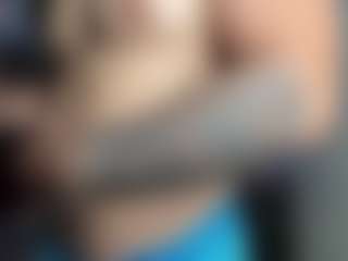 Live cam show with marllon123strong - Living Room on slutload