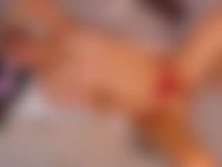 Live cam show with Mia Collins - Middle Aged on testsause.com