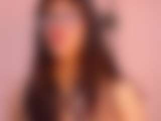 Live cam show with Mia Collins - Nipple Piercings on live18s.com