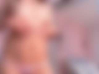 Live cam show with Mia Collins - Ball Sucking on boobsie.com