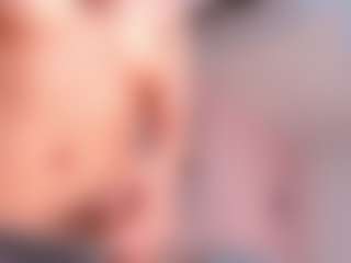 Live cam show with Mia Collins - Nipple Piercings on instabang