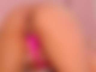 Mia Collins's Live Sex Cam Show
