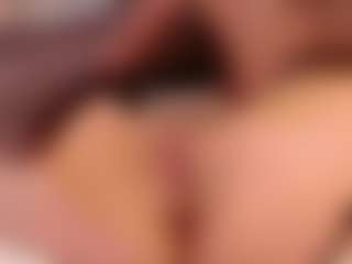 Mia Collins's Live Sex Cam Show