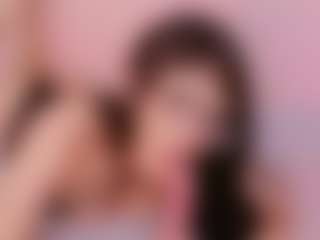 Live cam show with Mia Collins - Twerk on Milfs Live