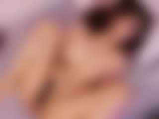 Live cam show with Mia Collins - Thin on x69.live