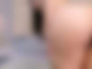Live cam show with Mia Collins - Middle Aged on sexytreat.net