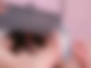 Live cam show with Mia Collins - Tittyfuck on Camsoda